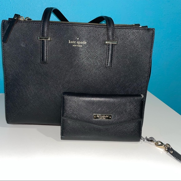 kate spade Handbags - Black Kate Spade Tote with Phone Case/Wallet